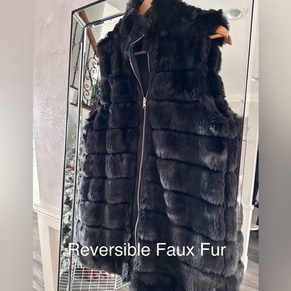 Faux Fur Reversible Vest - Picture 1 of 12